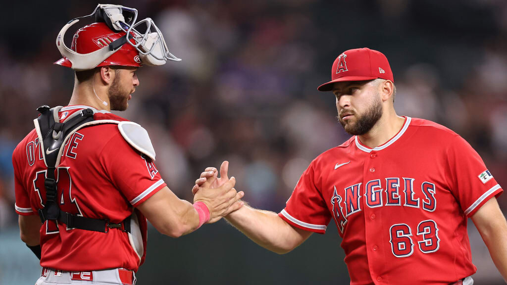 rangers-acquire-catcher-ohoppe-reliever-silseth-from-angels