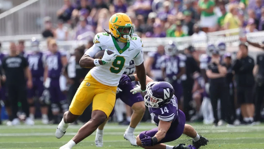 biletnikoff-award-recognizes-hooks-johnson
