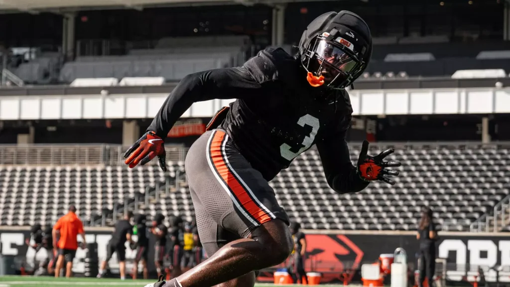 fall-camp-noteback-hear-from-macintyre-glasper-and-odoemenem