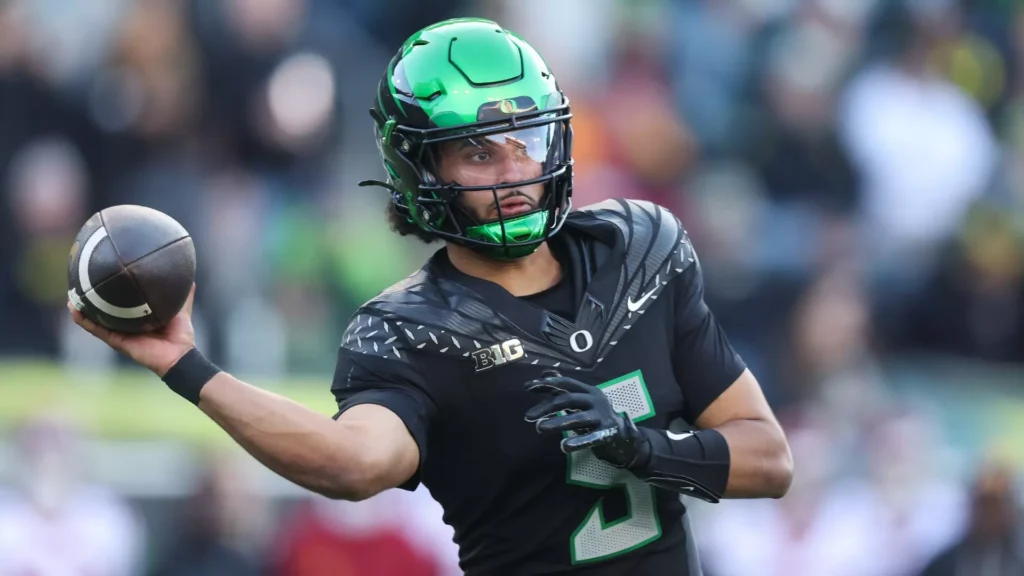 moore-named-to-maxwell-award-watch-list