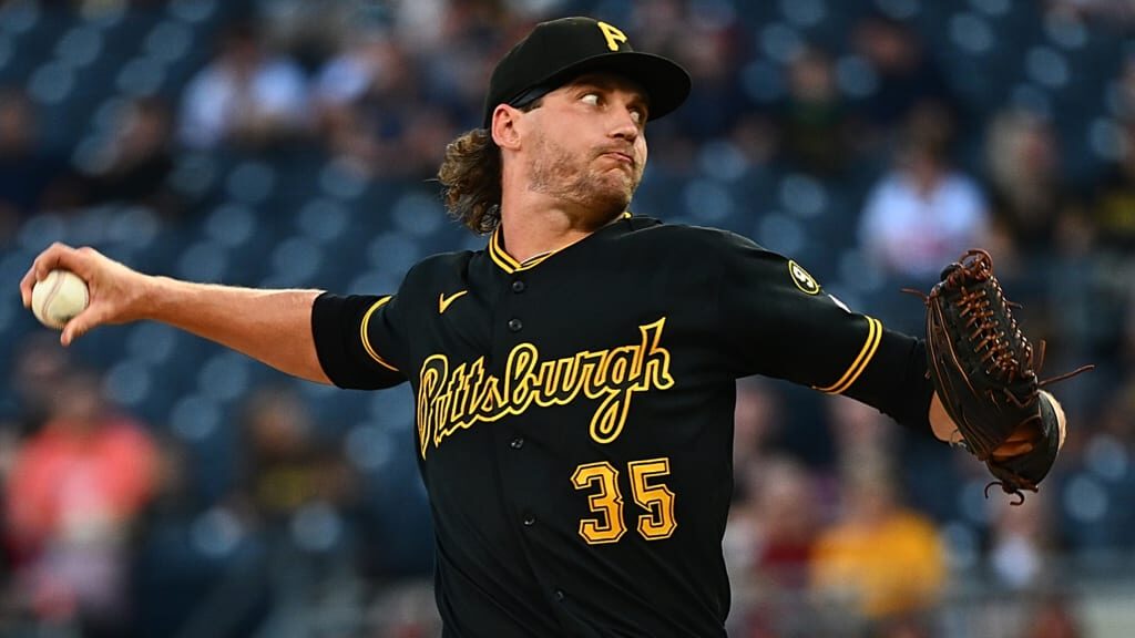 All-Star Ashcraft lands on IL with right arm discomfort; Kelly recalled