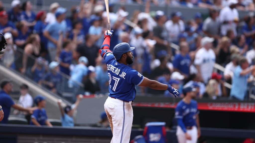 better-late-than-never-vladdy-connects-on-1st-rogers-centre-hr-of-26