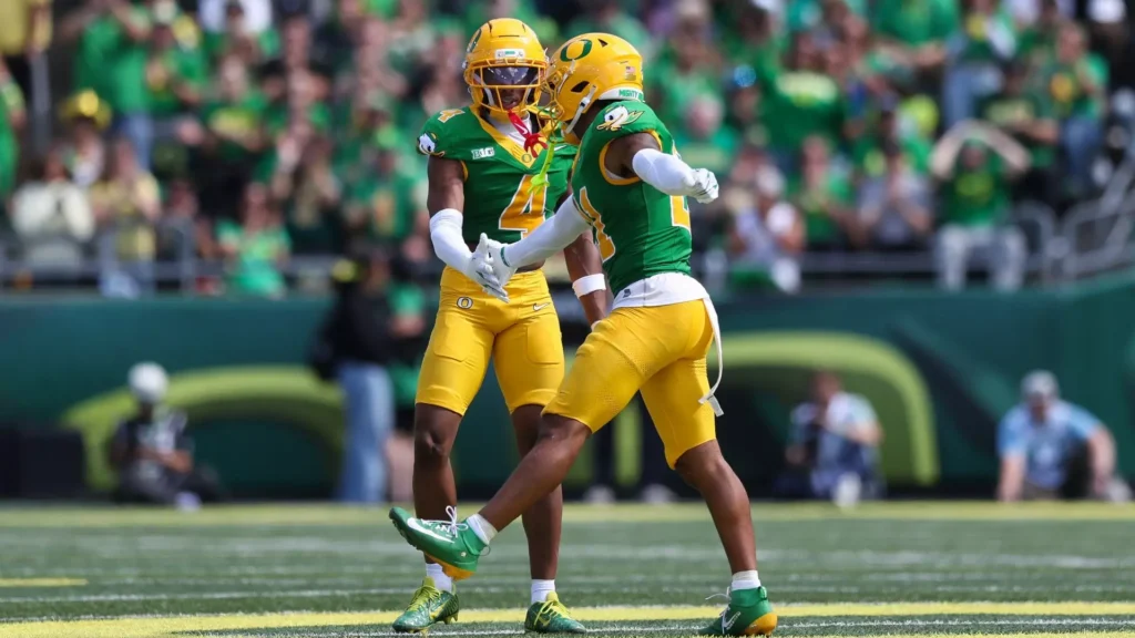 ducks-make-first-trip-to-stillwater-to-face-cowboys