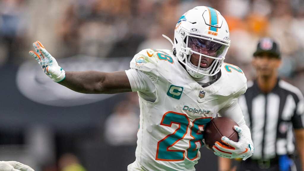 nfl-network-dolphins-rb-devon-achane-to-miss-rest-of-season-after-tearing-acl-in-loss-to-chiefs