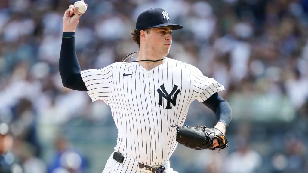 schlittler-holds-mets-to-1-hit-in-6-innings-exits-after-being-struck-by-liner