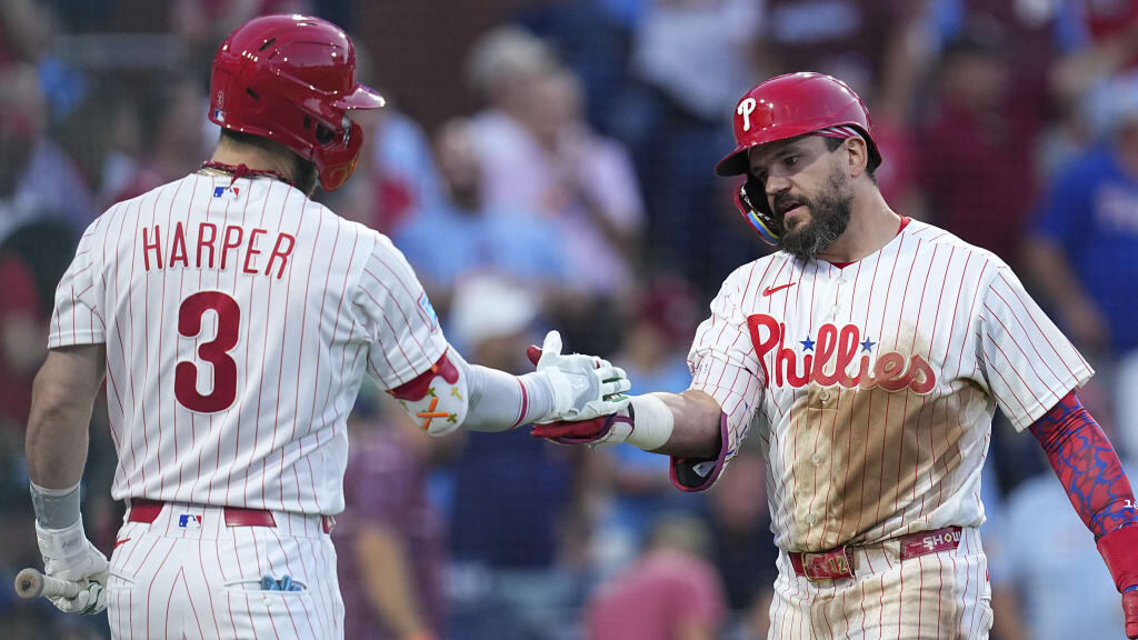 dombrowski-eyes-ways-to-keep-phillies-veterans-fresh-bolster-outfield